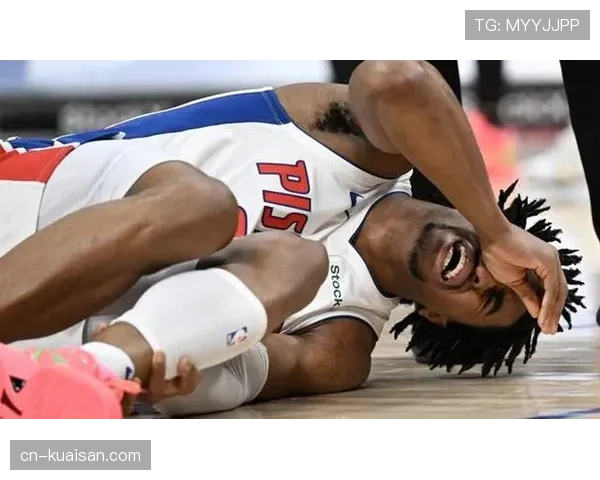 比尔髋骨骨折赛季报销快船外线得分点缺失侧翼火力不足 比尔髋骨骨折赛季报销快船外线得分点缺失侧翼火力不足